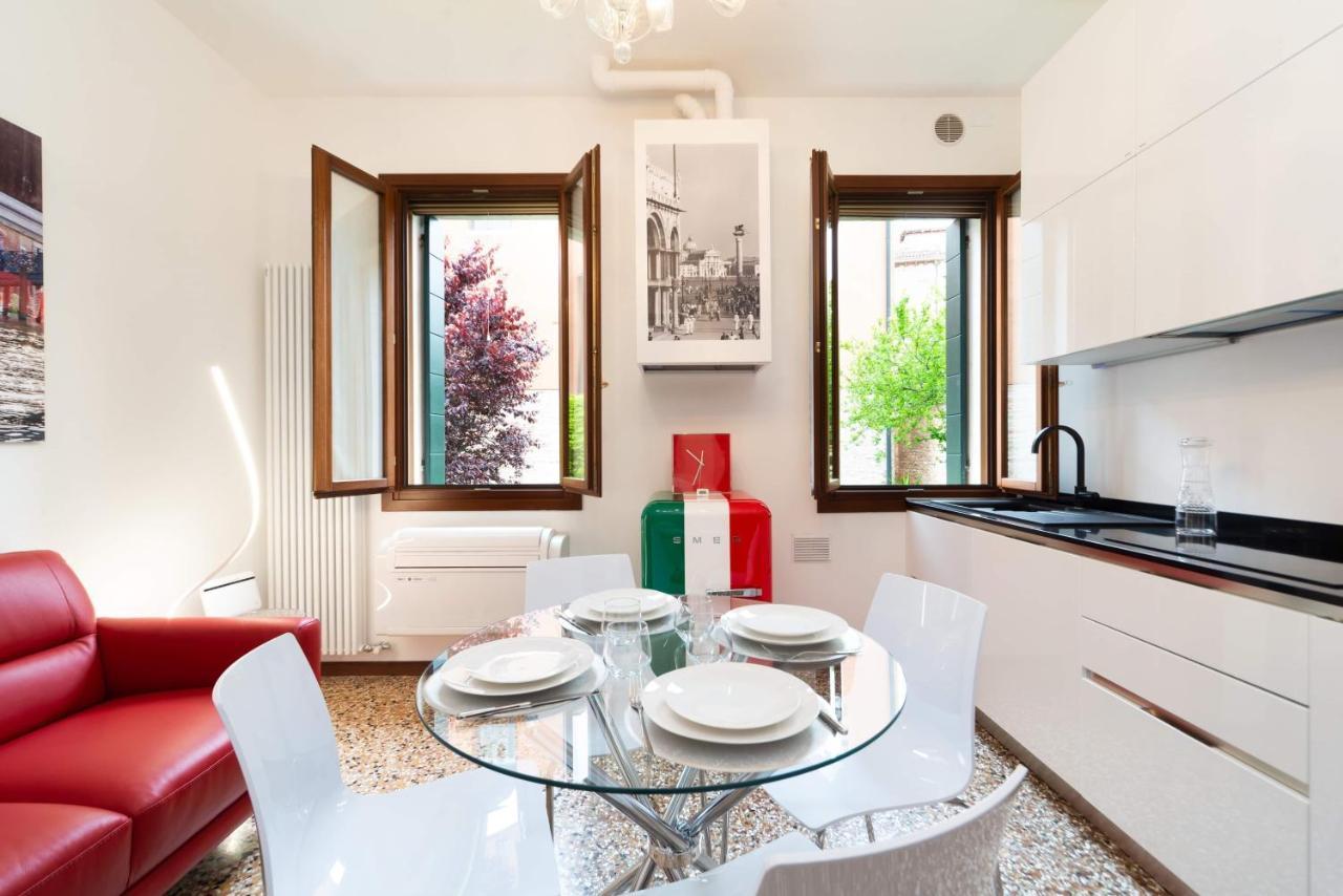 Just Urban Stays - Castello 5067 Boutique Apartment Wenecja Zewnętrze zdjęcie